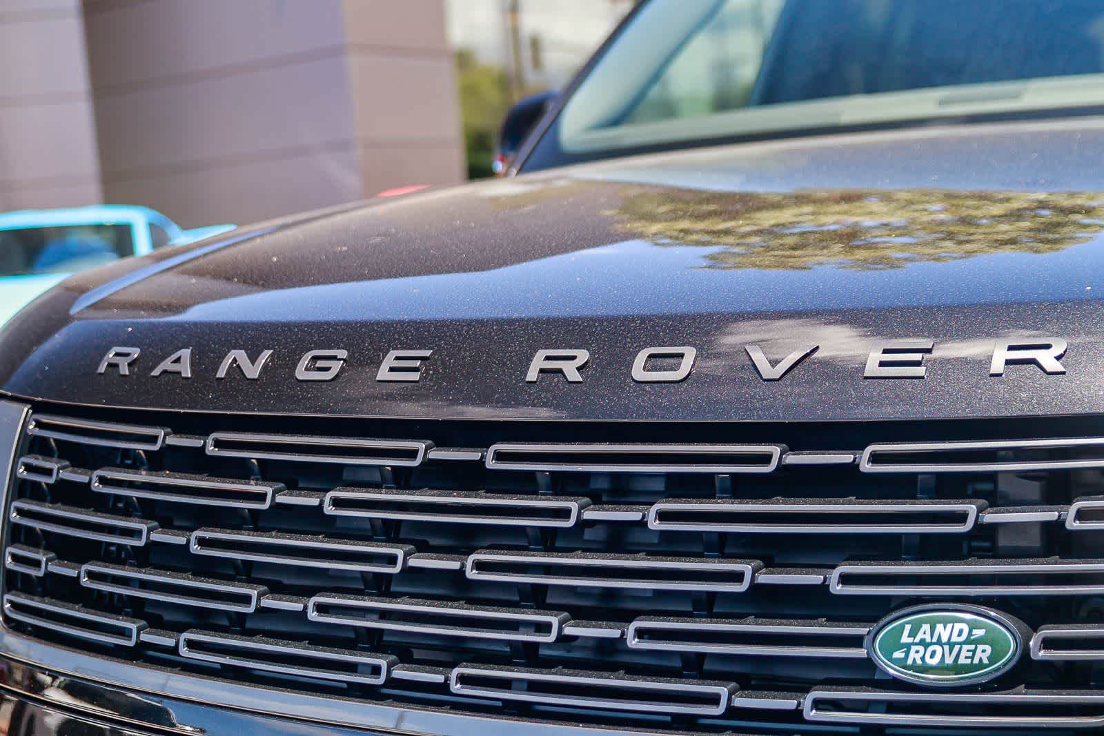 New 2026 Black Land Rover SE image 11