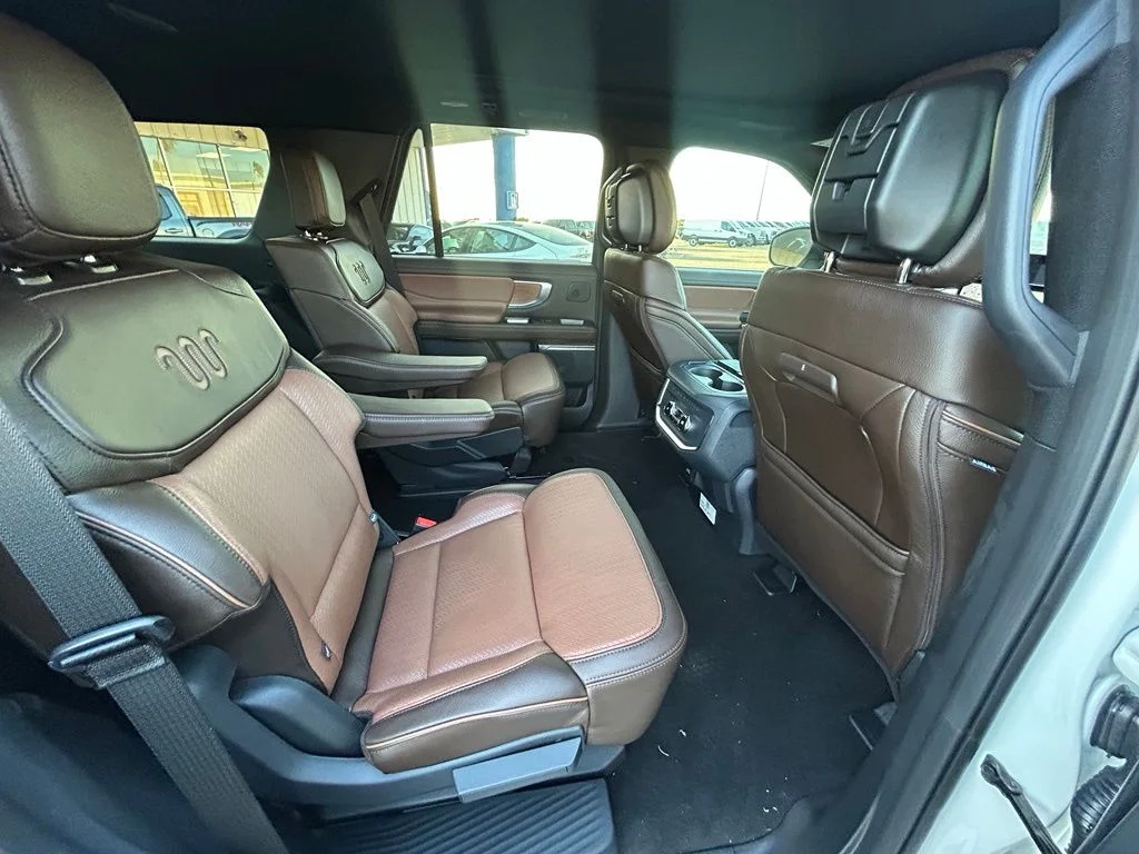 New 2027 Star White Metallic Tri-Coat Ford King Ranch® image 22