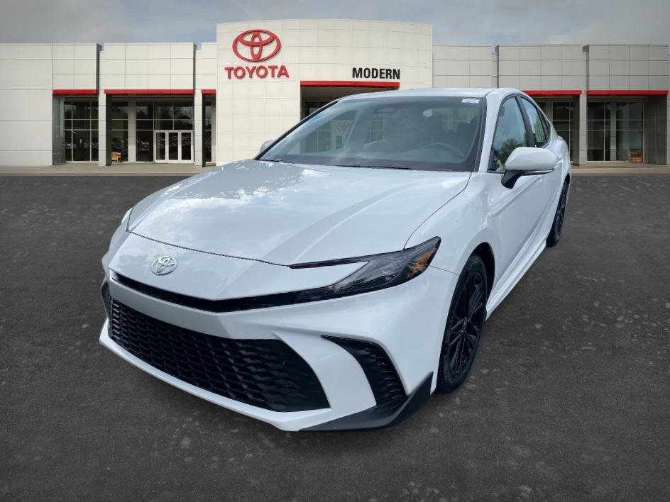 Used 2025 Ice Cap Toyota SE image 1