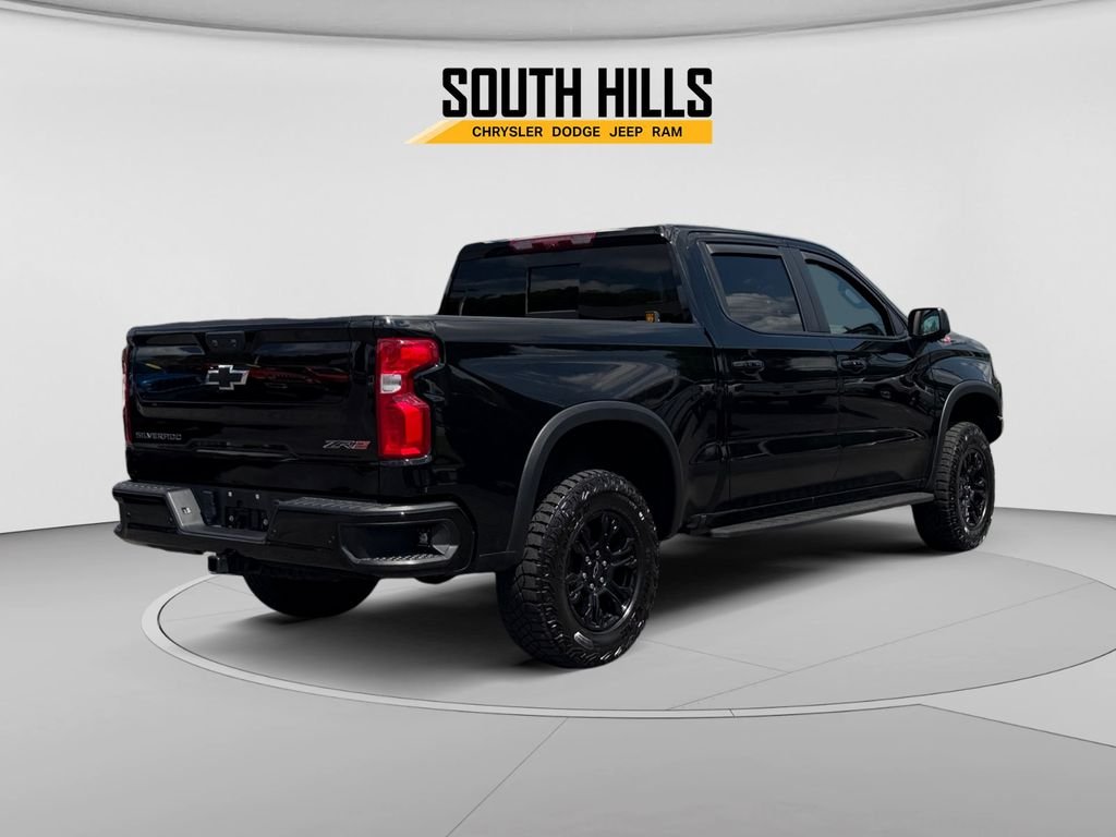 Used 2025 Black Chevrolet ZR2 image 5