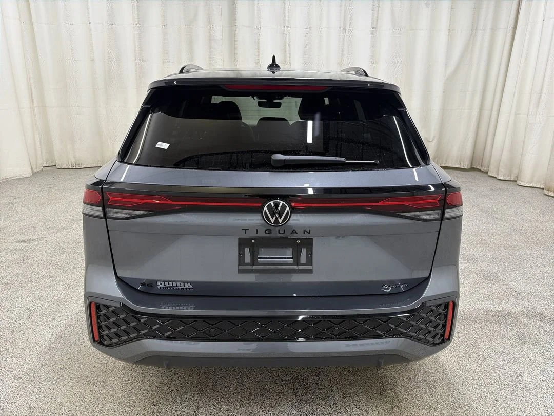 New 2026 Platinum Gray Metallic Volkswagen SE R-Line Black image 7