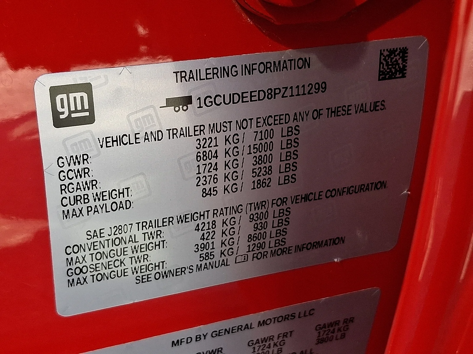 Used 2023 Red Hot - G7C Chevrolet 4WD Crew Cab Short Bed RST image 31