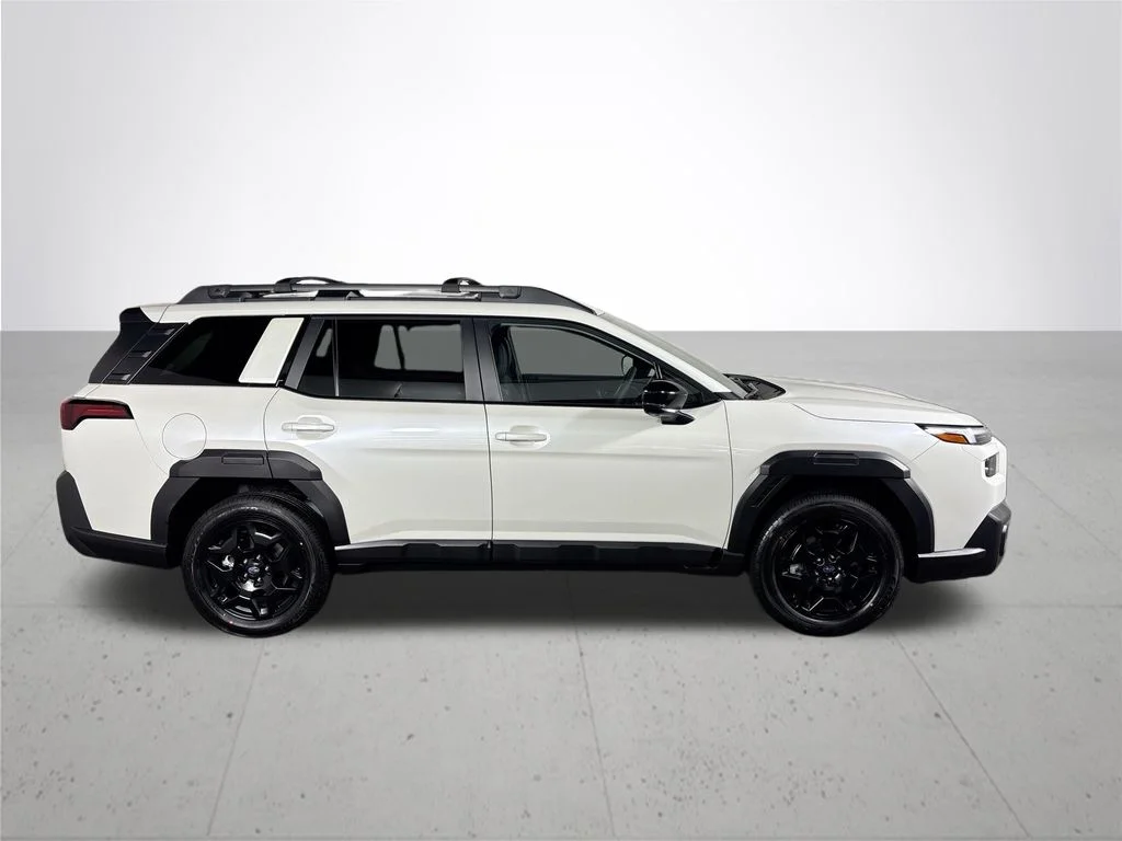 New 2026 CRYSTAL WHITE PEARL Subaru Limited image 5
