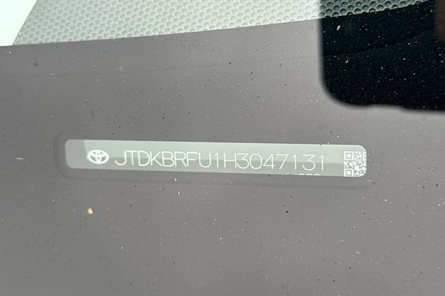 Certified Used 2017 Silver Toyota One image 4