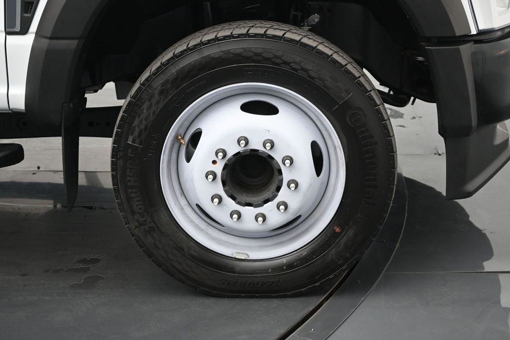 New 2025 Oxford White Ford XL image 22
