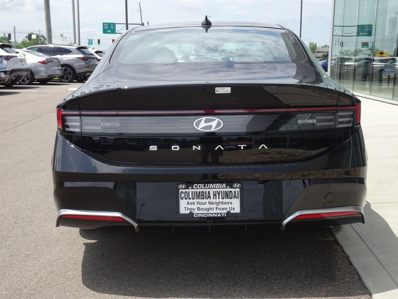 New 2026 Black Hyundai SEL Sport image 4