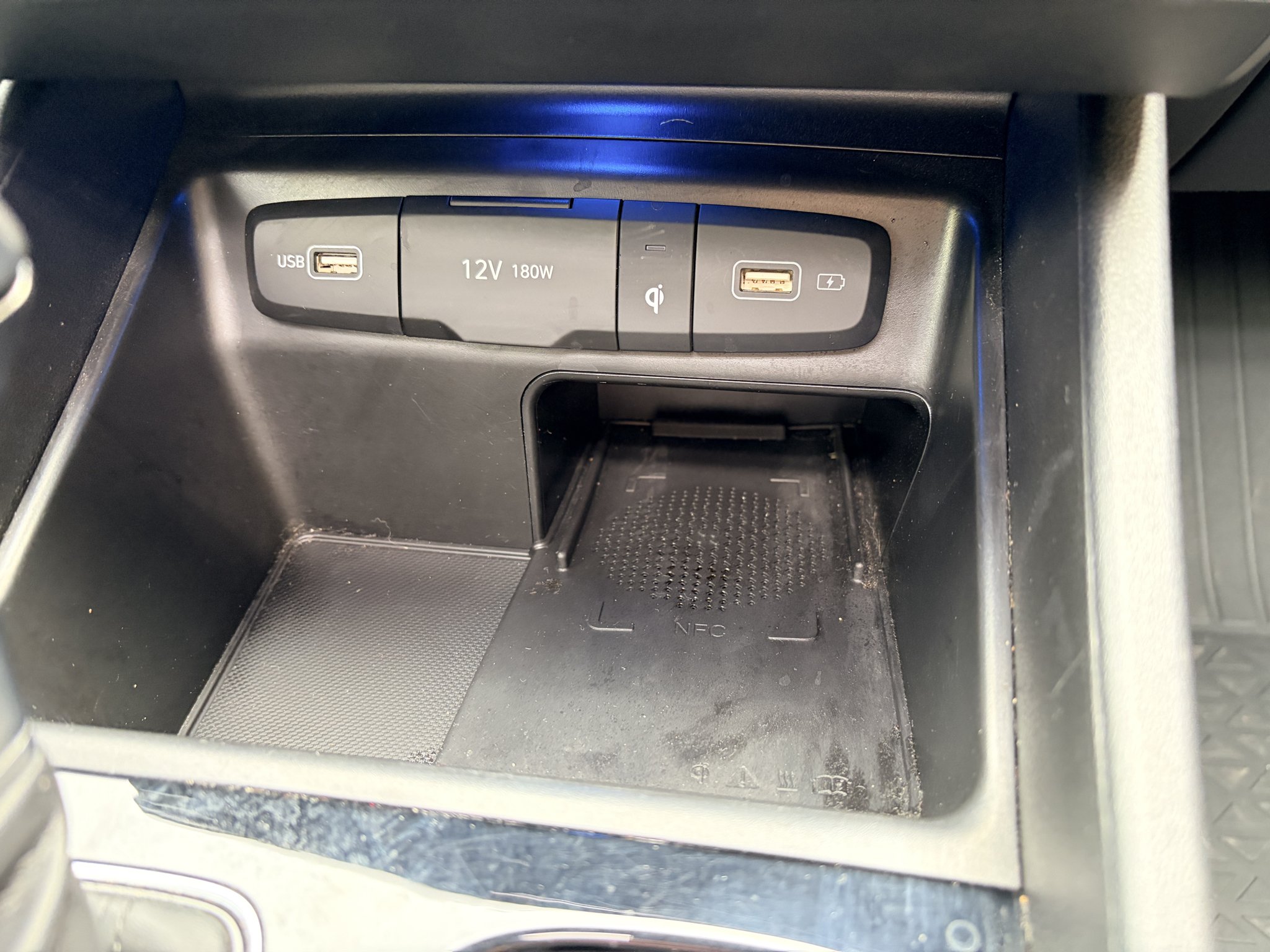 Certified Used 2024 Phantom Black Hyundai Limited image 19