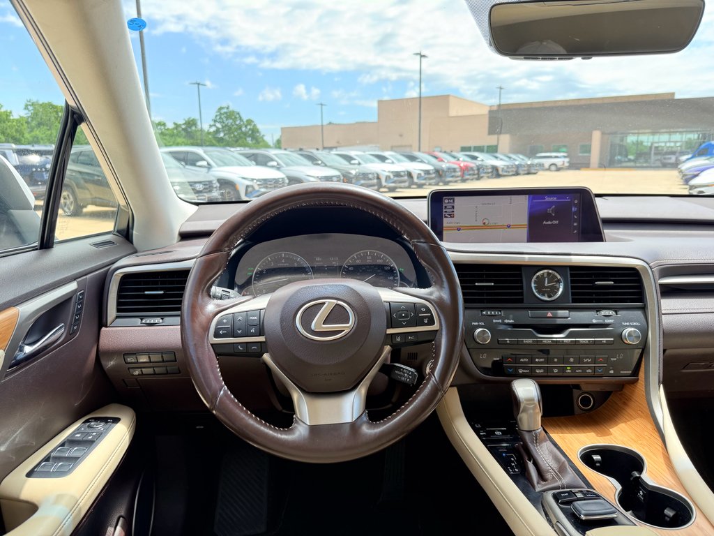 Used 2016 Eminent White Pearl Lexus Base image 15