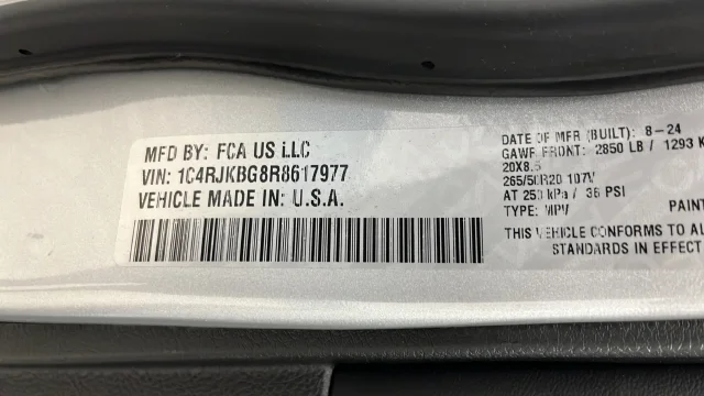 Used 2024 Silver Jeep Limited image 32