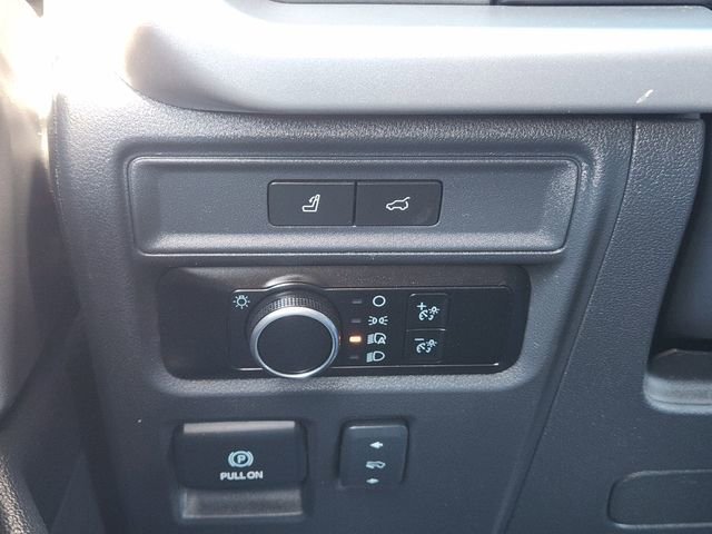Used 2024 Black Ford XLT image 22