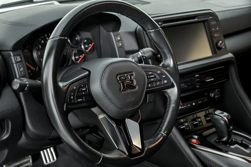 2019 Nissan GT-R Premium - Photo 22