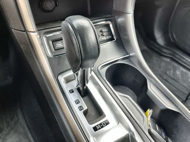 Used 2019 Gray Subaru Premium image 21