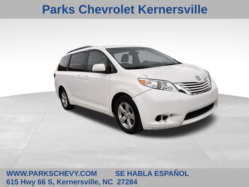 2015 Toyota Sienna LE