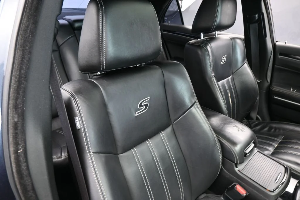Used 2018 Maximum Steel Metallic Clearcoat Chrysler S image 44