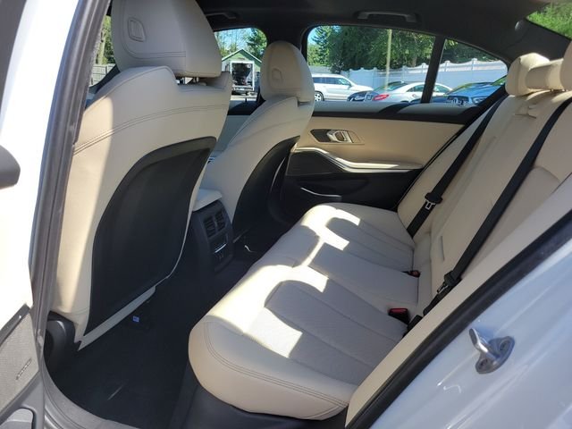 New 2026 White BMW 330i xDrive image 17