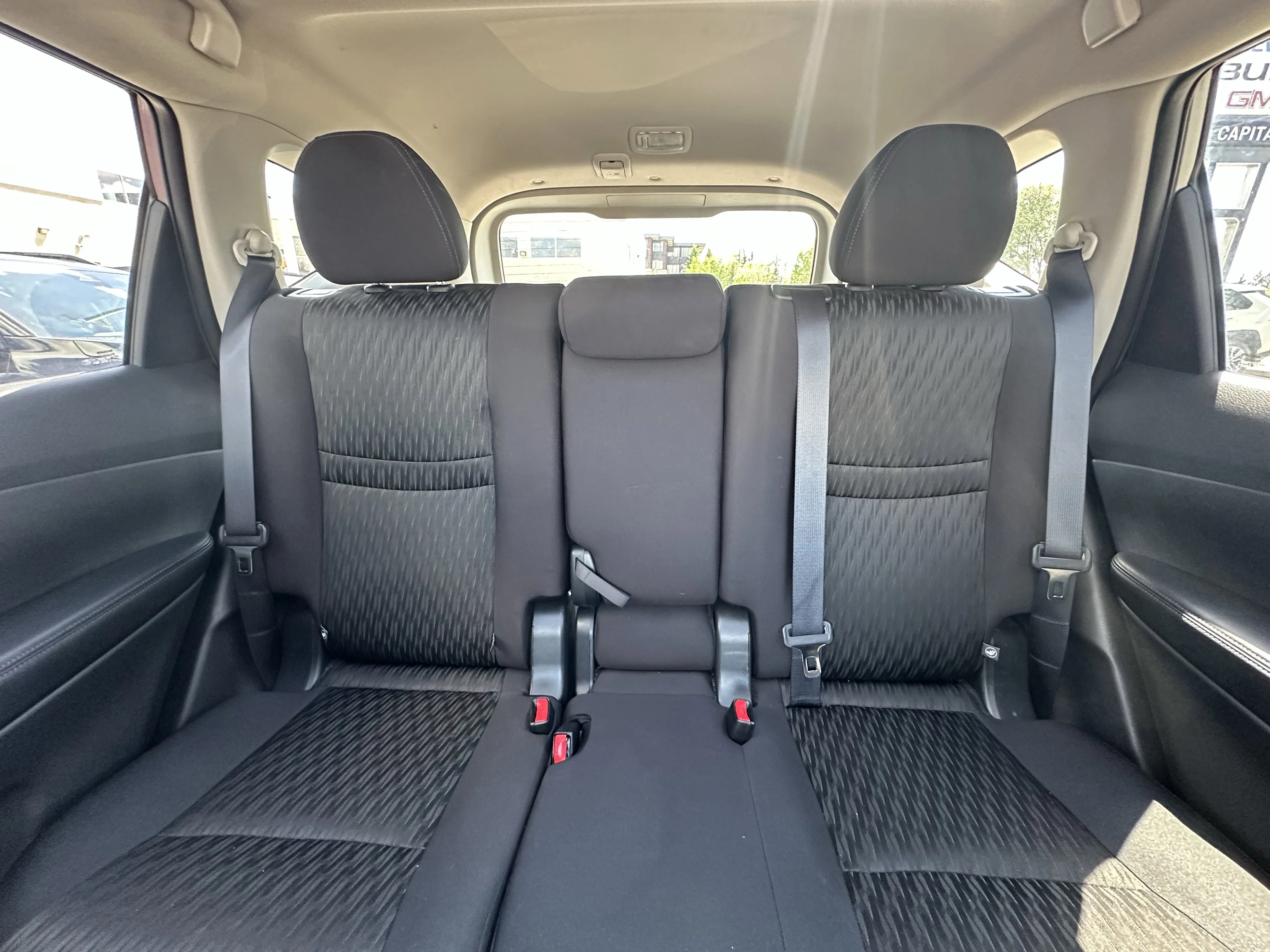 Used 2017 Gray Nissan S image 22