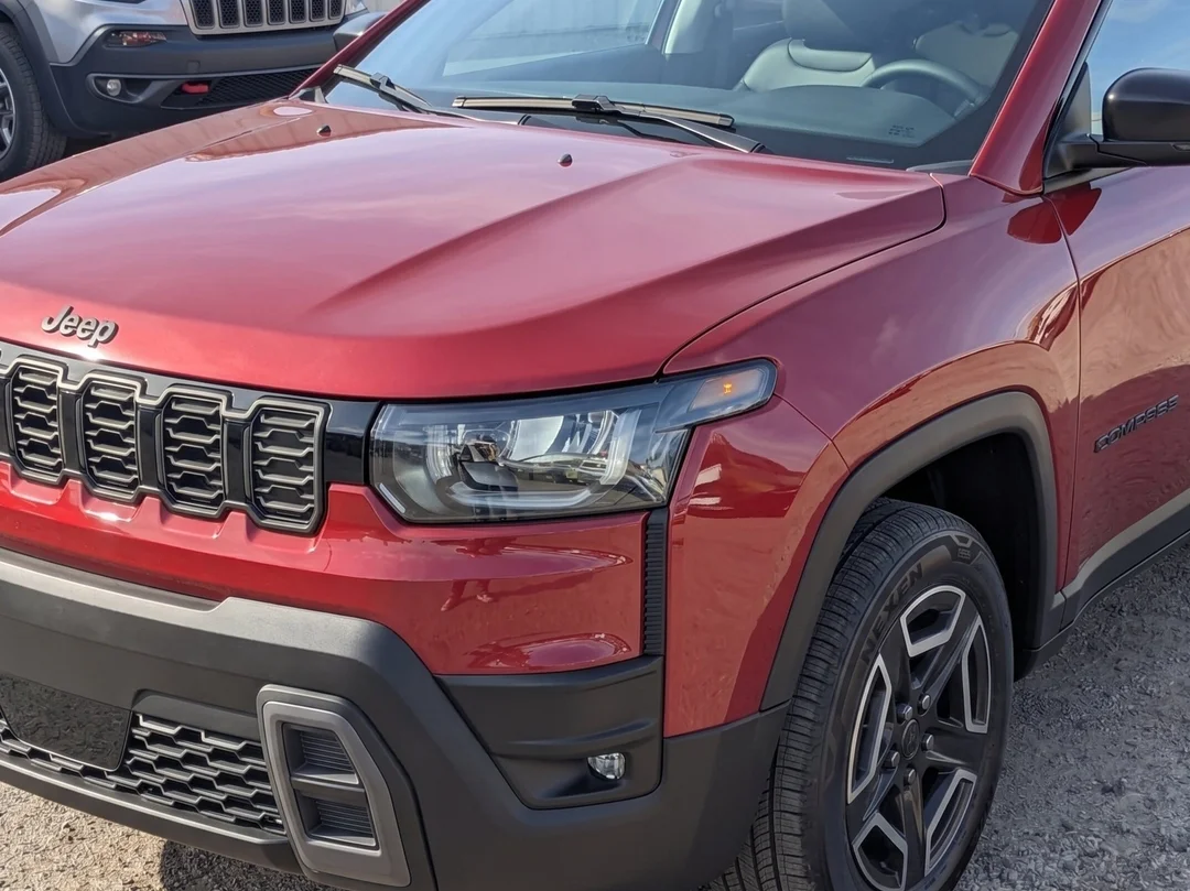 New 2026 Red Jeep Limited - - 4x4 - 1.6L Turbo Hybrid - Pano Sunroof - 12.3 Dsply - Pwr Liftgate & More! image 9