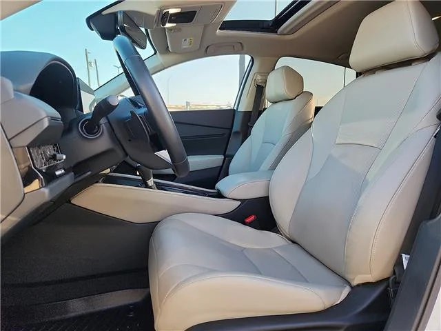 Used 2025 White Honda Touring image 10