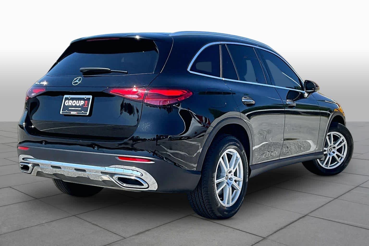 Used 2025 Black Mercedes-Benz GLC 300 image 13