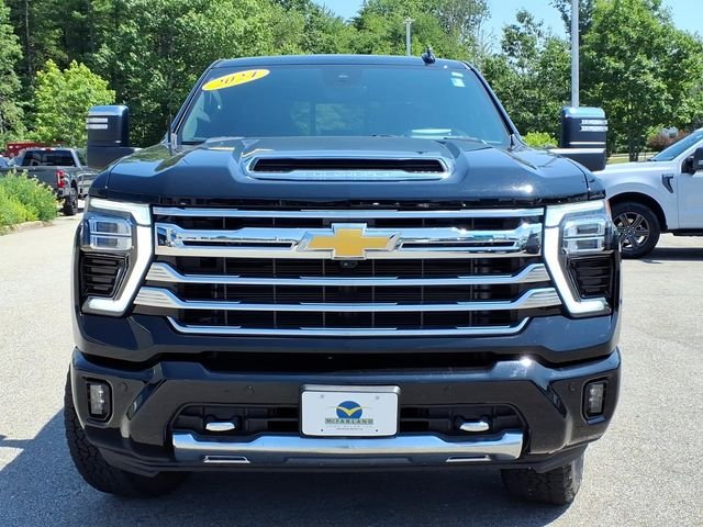 Used 2024 Black Chevrolet High Country image 7
