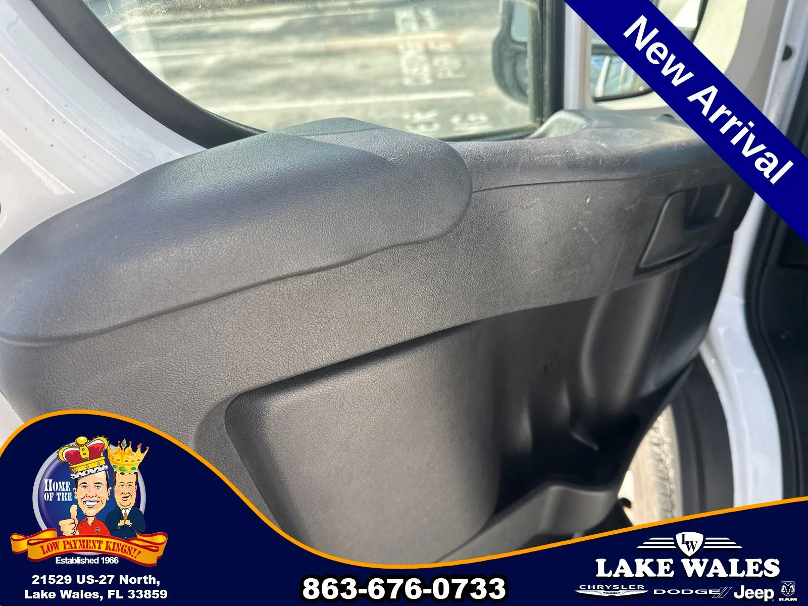 Used 2019 White Ram Base image 10