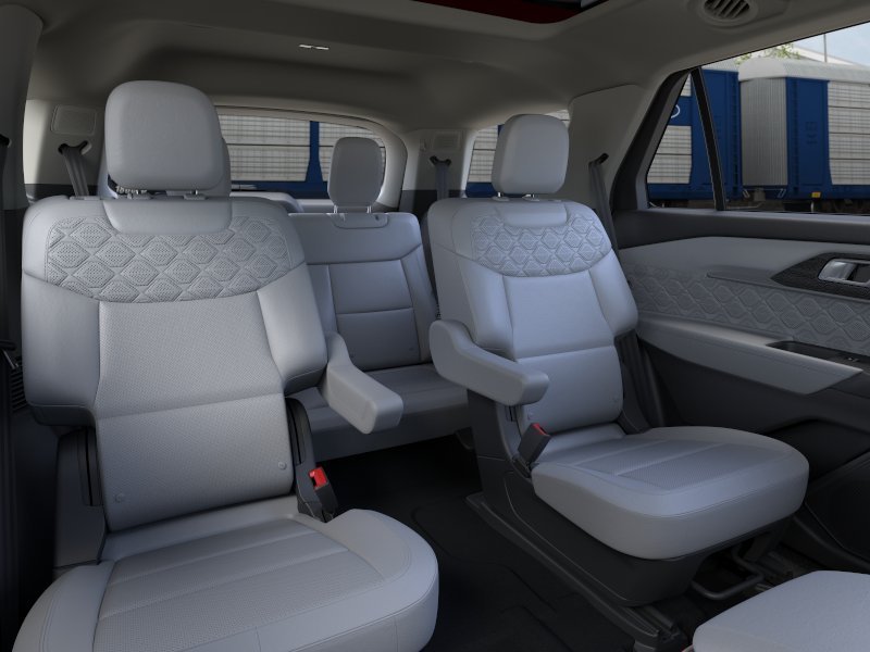 New 2026 Rapid Red Metallic Tinted Clearcoat Ford Platinum™ image 11