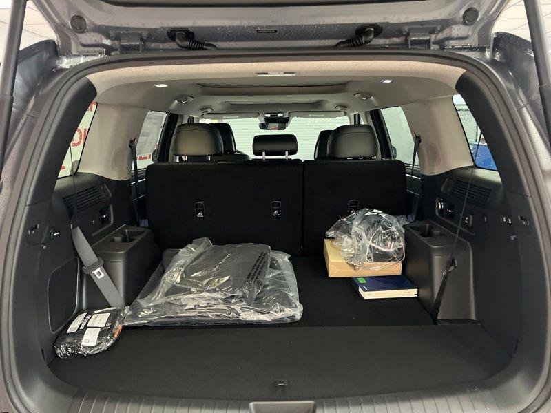 New 2027 Gray Hyundai Limited AWD image 8