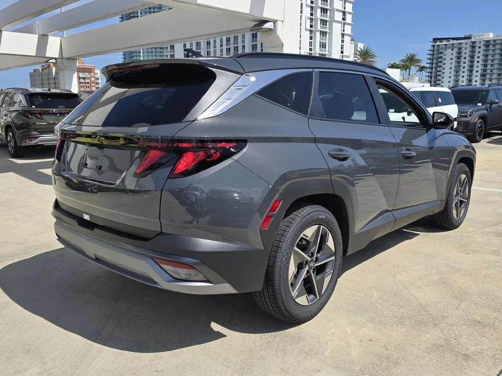 New 2026 Gray Hyundai SEL Premium image 3