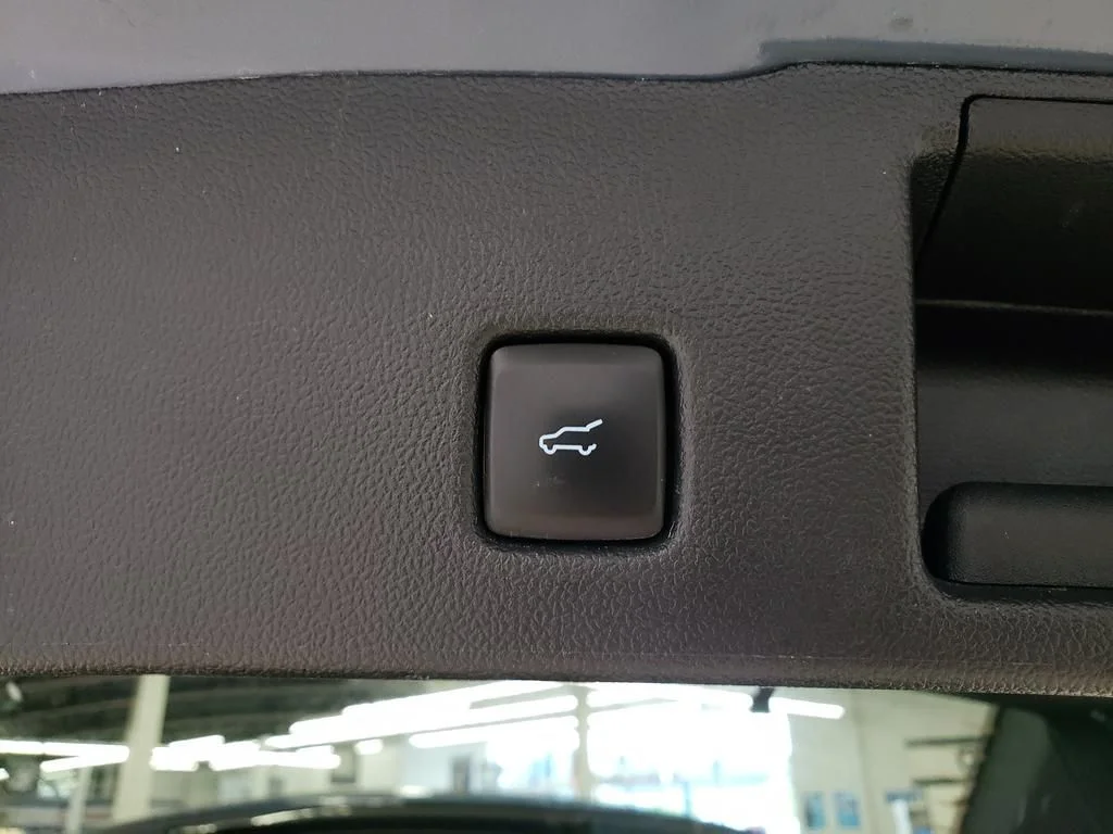 Certified Used 2024 Blue Ford Platinum image 10