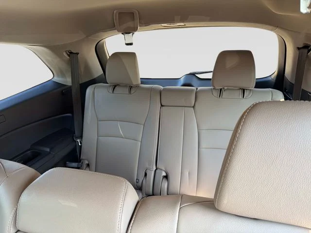 Used 2019 Red Honda EX-L image 16