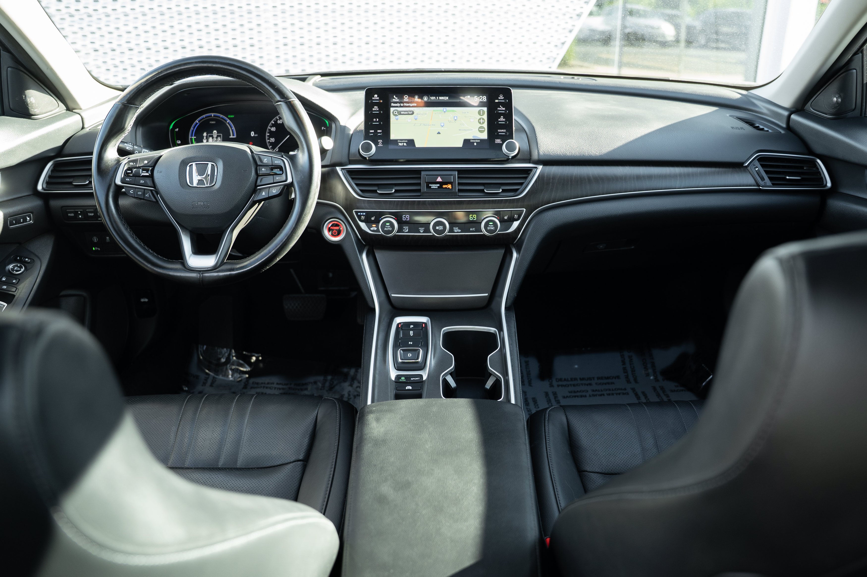 Used 2022 Crystal Black Pearl Honda Touring image 7