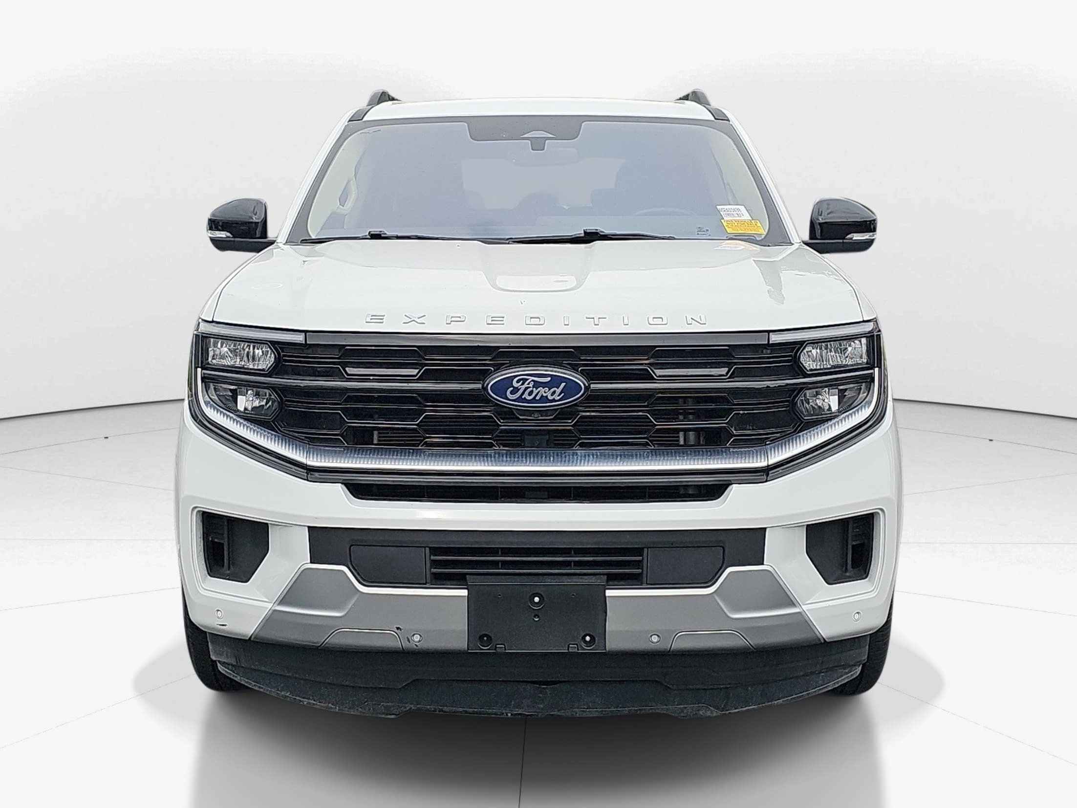 Certified Used 2025 Oxford White Ford Platinum image 7