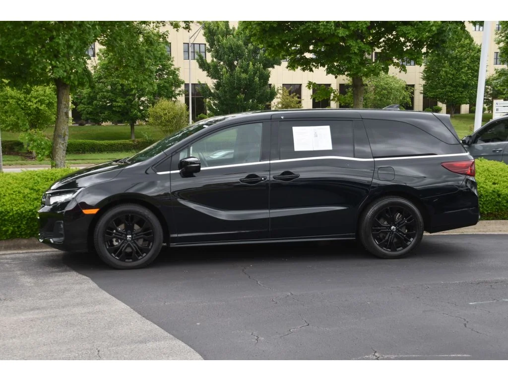 Used 2025 Blk Honda Sport-L image 7