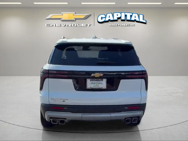 Used 2026 Summit White Chevrolet LT image 5
