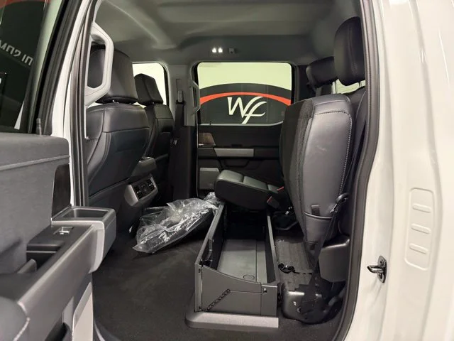 New 2026 Oxford White Ford F-350® Lariat® image 38