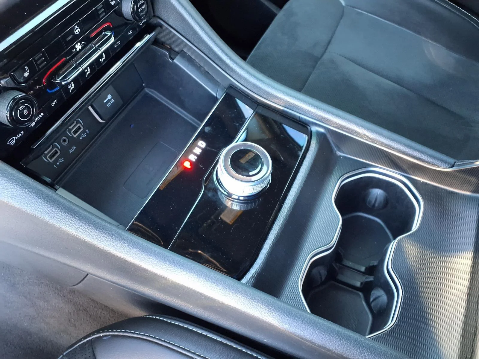 Used 2023 Silver Zynith Jeep Altitude image 7