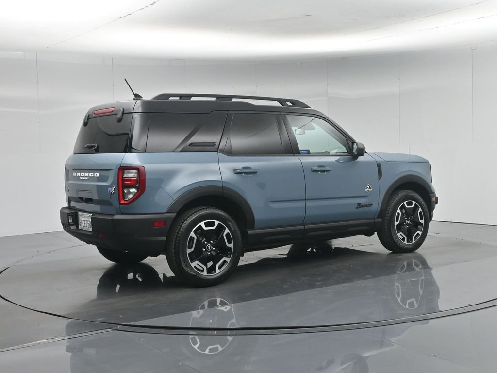 Used 2022 Gray Ford Outer Banks image 31