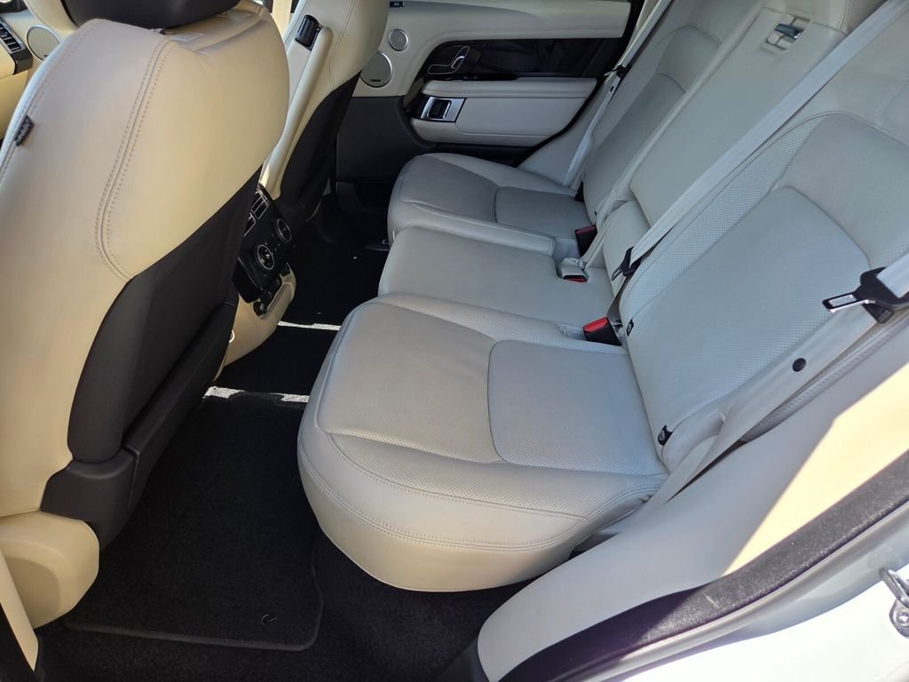 Used 2022  Land Rover Westminster image 30