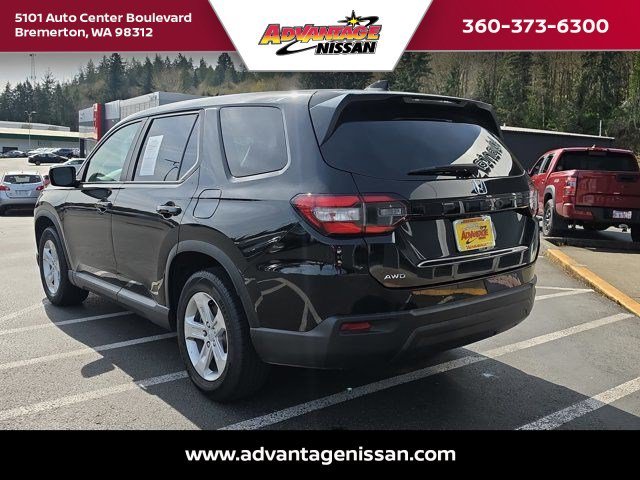 2023 Honda Pilot LX - Photo 3