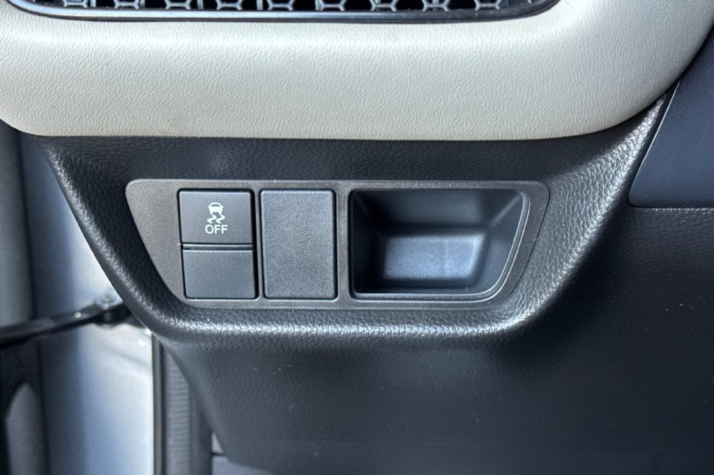Used 2025 Lunar Silver Metallic Honda EX-L image 32