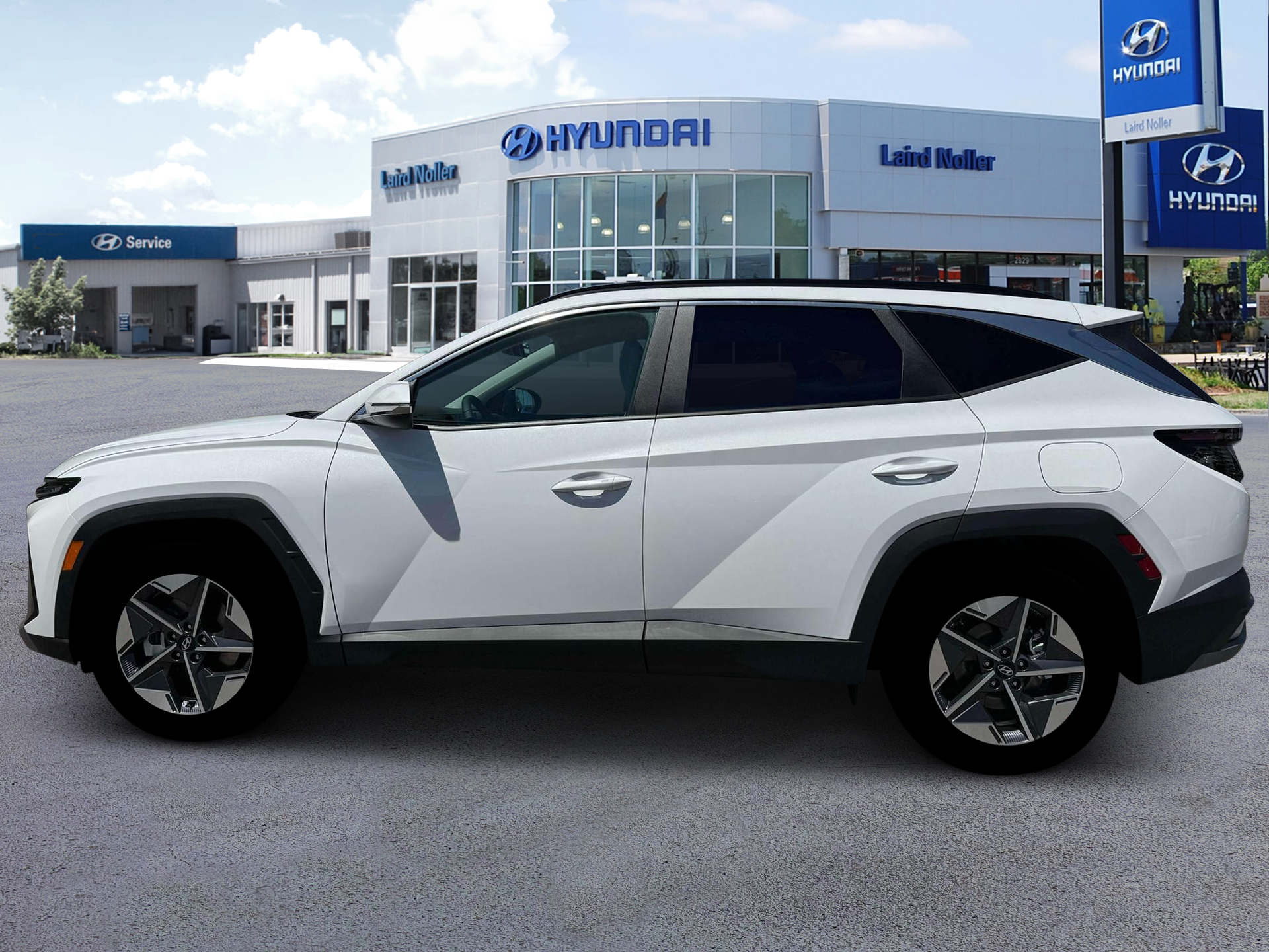 View vehicle photo 3