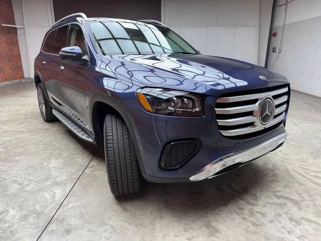 Used 2026 Blue Mercedes-Benz GLS 450 image 7