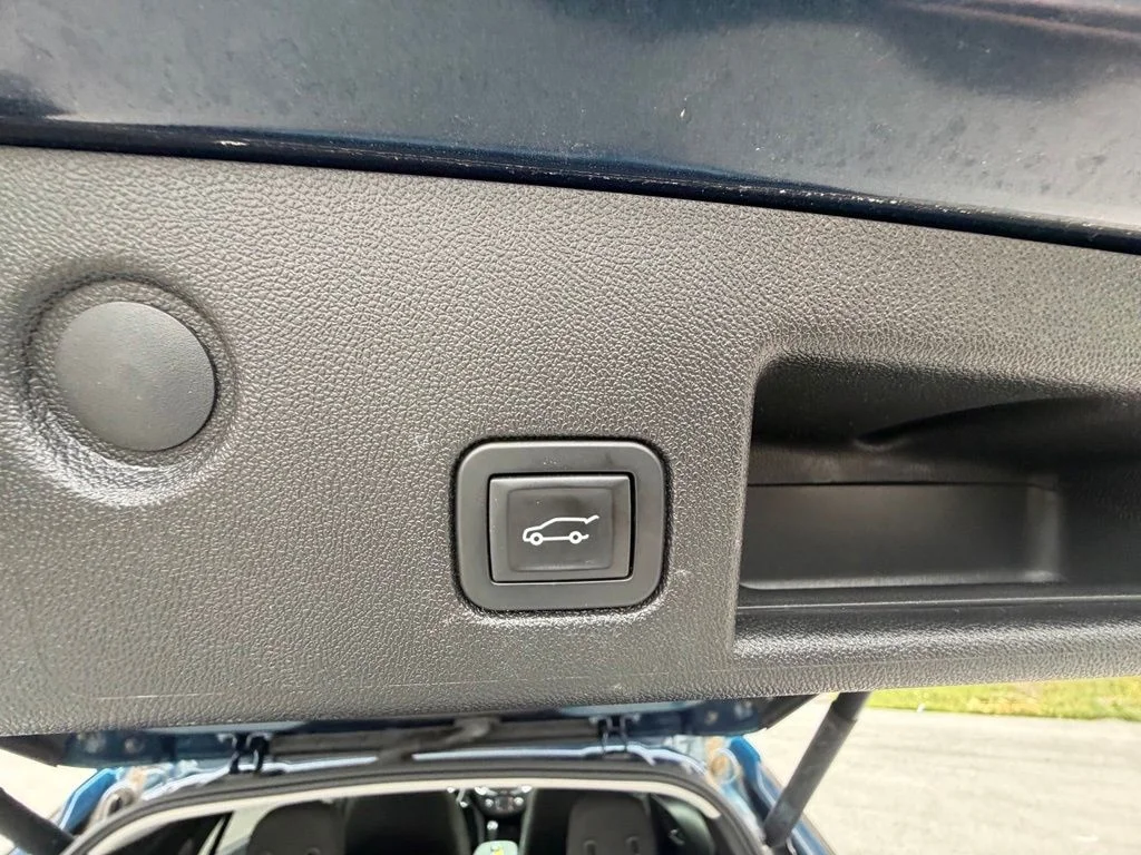 Used 2019 Blue Chevrolet LT image 42