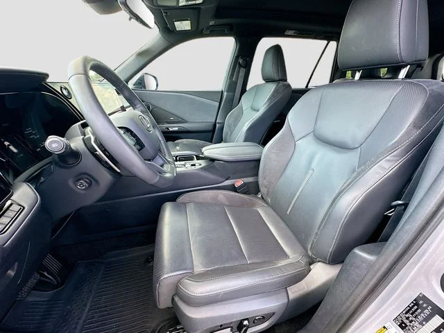 Used 2024 Silver Lexus 350 Luxury image 21