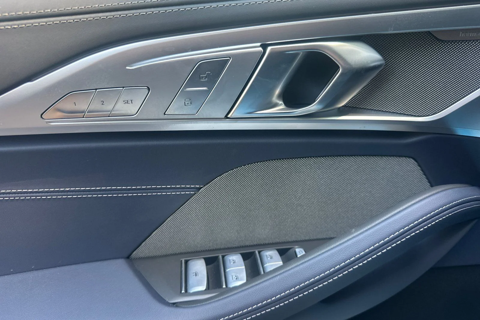 2026 BMW 8 Series 840i - Photo 8