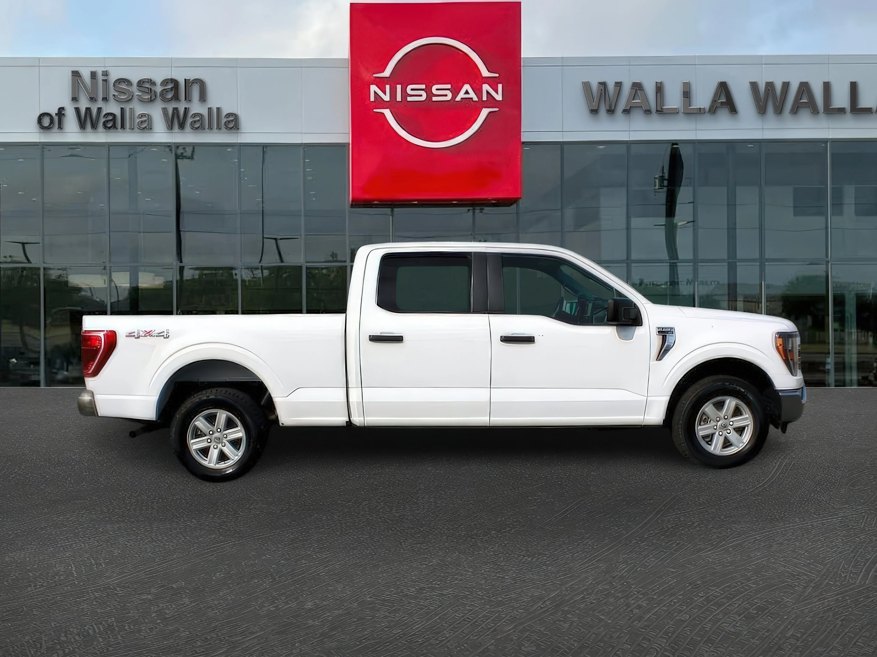 2023 Ford F-150 XLT - Photo 8