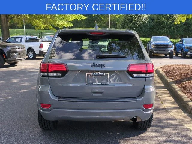 Used 2022 Gray Jeep Laredo X image 4