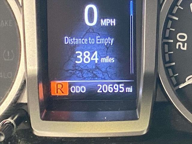 Certified Used 2022 MAGNETIC GRAY MET. Toyota  image 27