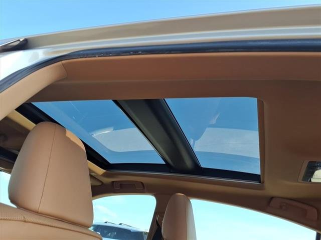 2025 Lexus ES 350 - Photo 7