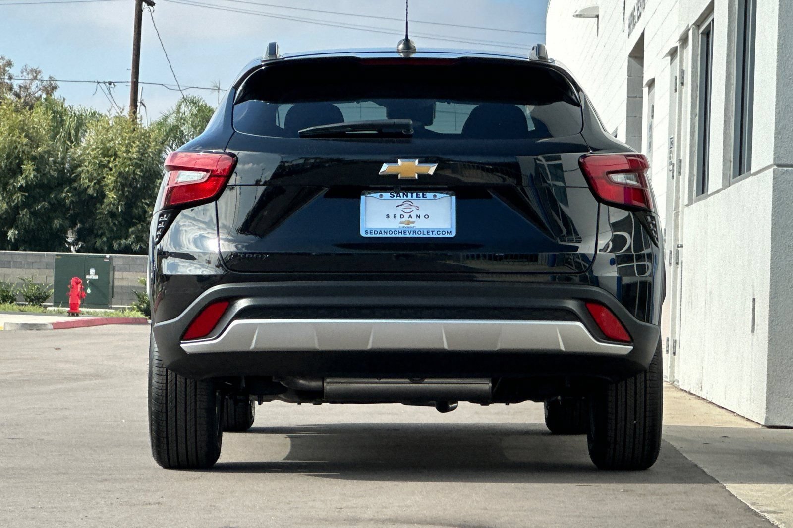 New 2026 Mosaic Black Metallic Chevrolet LT image 5